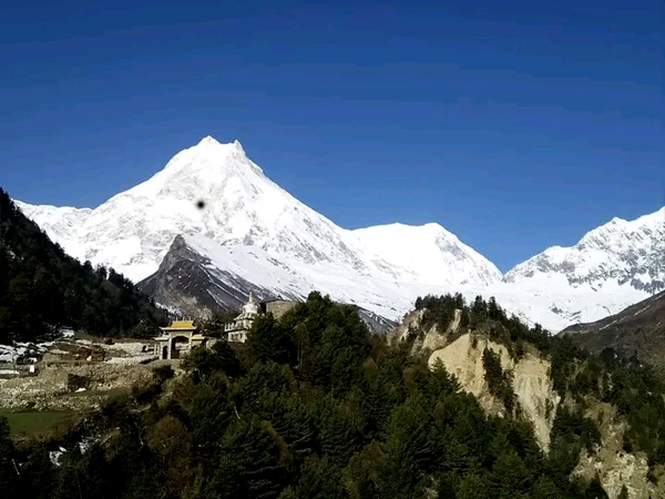 Manasalu view
